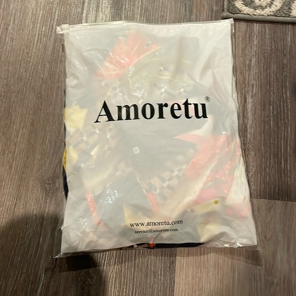 Amoretu dress - Picture 2 of 3